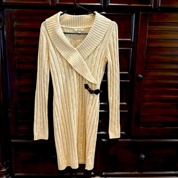 Cream Dress - Picture 1 of 4